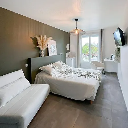 Auteuil • 4 • Wifi • Metro A 400m Rennes